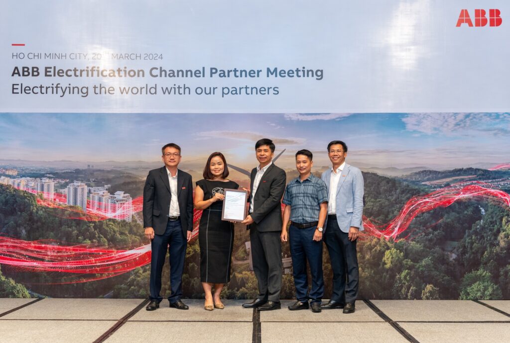 nhà phân phối hàng đầu cùng ABB