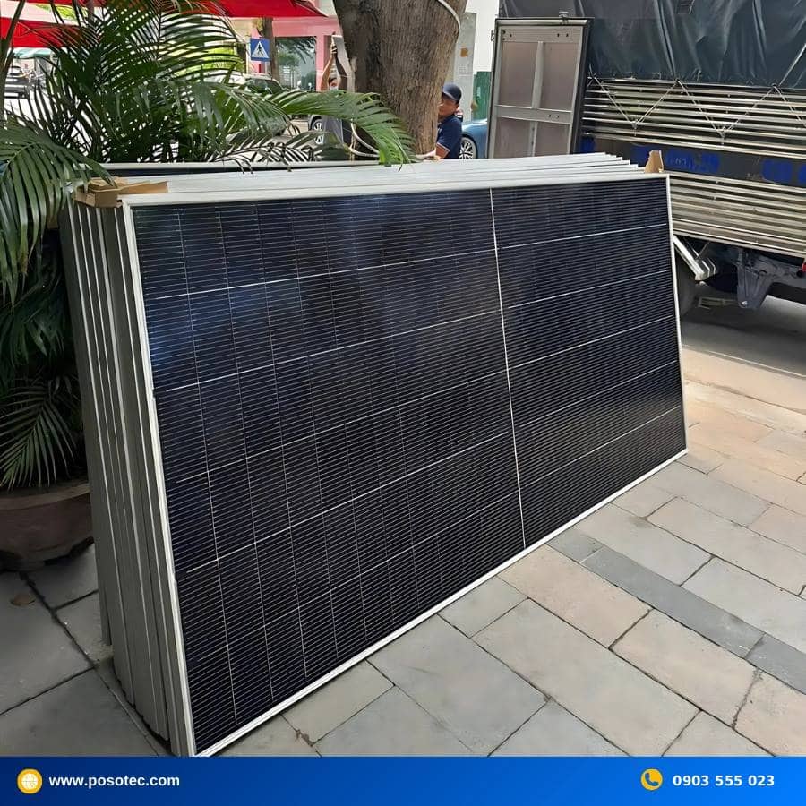 Tấm pin điện mặt trời tại quán billiards Nha Trang