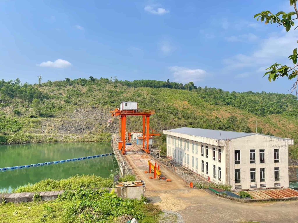 POSO đến tận nơi để tiến hành tư vấn & khảo sát hệ thống chống sét